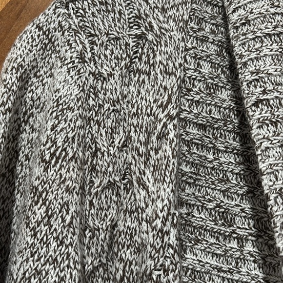 Cardigan - Picture 3 of 5